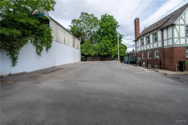 $1,295,000 | 109 Brookford Road, Unit 11, Syracuse, NY 13224