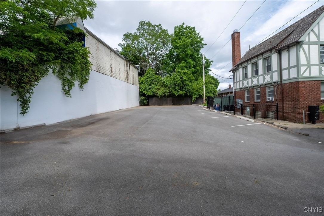 109 Brookford Road, Unit 11 Syracuse, NY 13224 - Photo 27 of 28