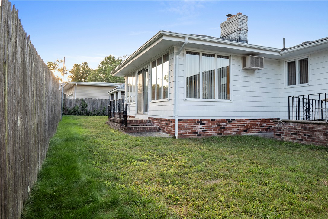 27 Contillo Drive Johnston, RI 02919 - Photo 4 of 22