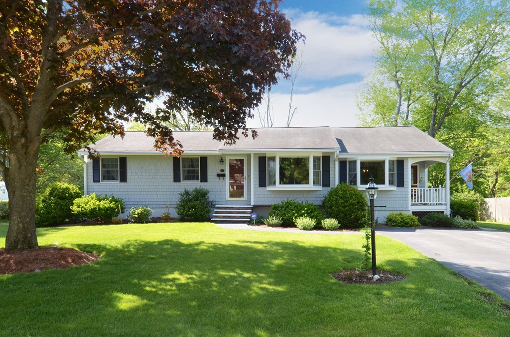 16 Freeman Road Chelmsford, MA 01824 - Photo 1 of 29