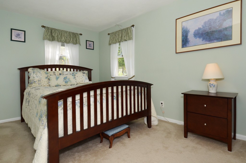 16 Freeman Road Chelmsford, MA 01824 - Photo 13 of 29