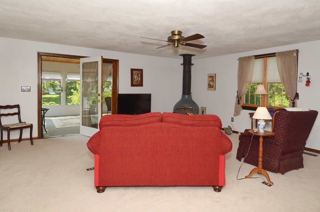 16 Freeman Road Chelmsford, MA 01824 - Photo 15 of 29