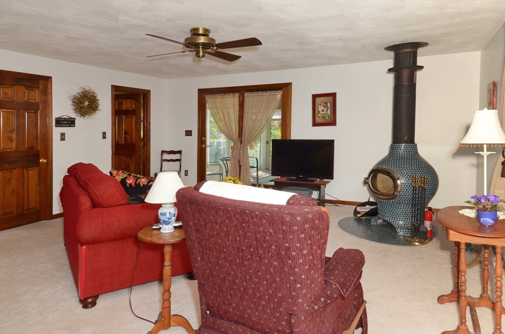 16 Freeman Road Chelmsford, MA 01824 - Photo 17 of 29