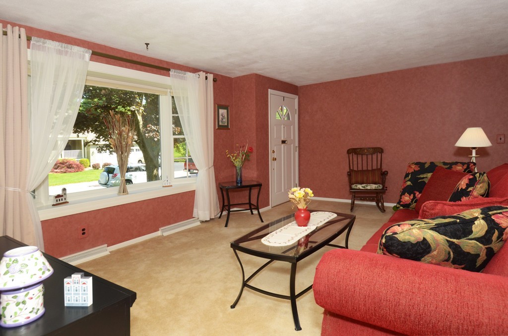 16 Freeman Road Chelmsford, MA 01824 - Photo 6 of 29