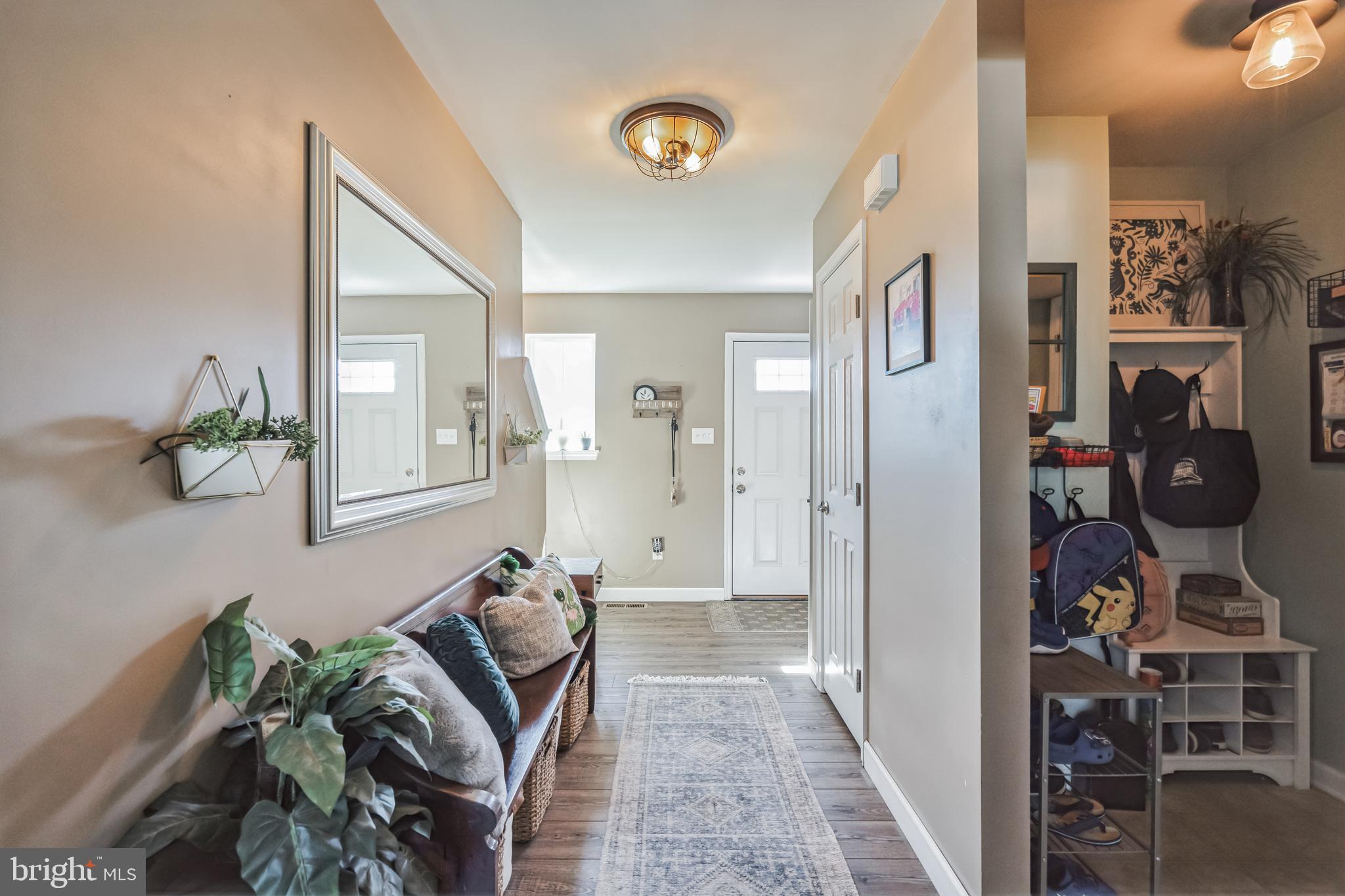 Hallway - mudroom to garage