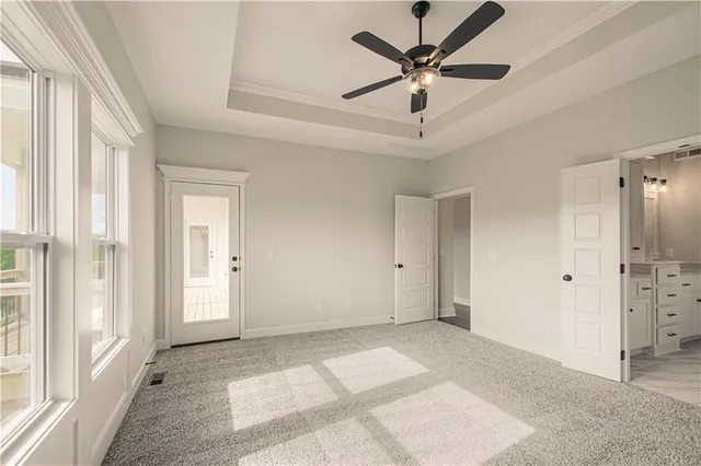 $629,900 | 9810 North Laurel Avenue, Kansas City, MO 64157