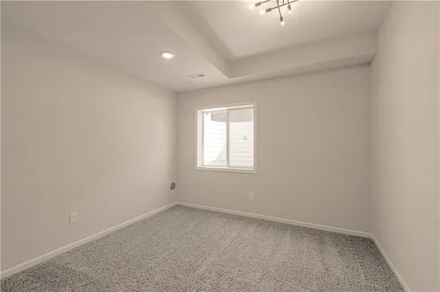 $629,900 | 9810 North Laurel Avenue, Kansas City, MO 64157