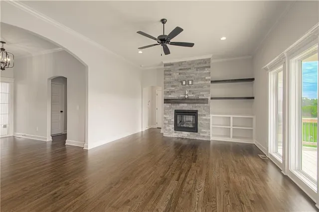 $629,900 | 9810 North Laurel Avenue, Kansas City, MO 64157