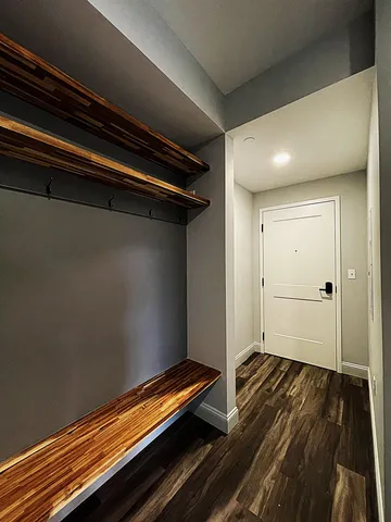 $1,860 | 25 Lowell Street, Unit 202, Manchester, NH 03101