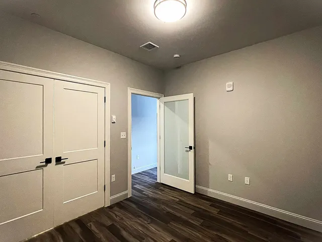 $1,860 | 25 Lowell Street, Unit 202, Manchester, NH 03101