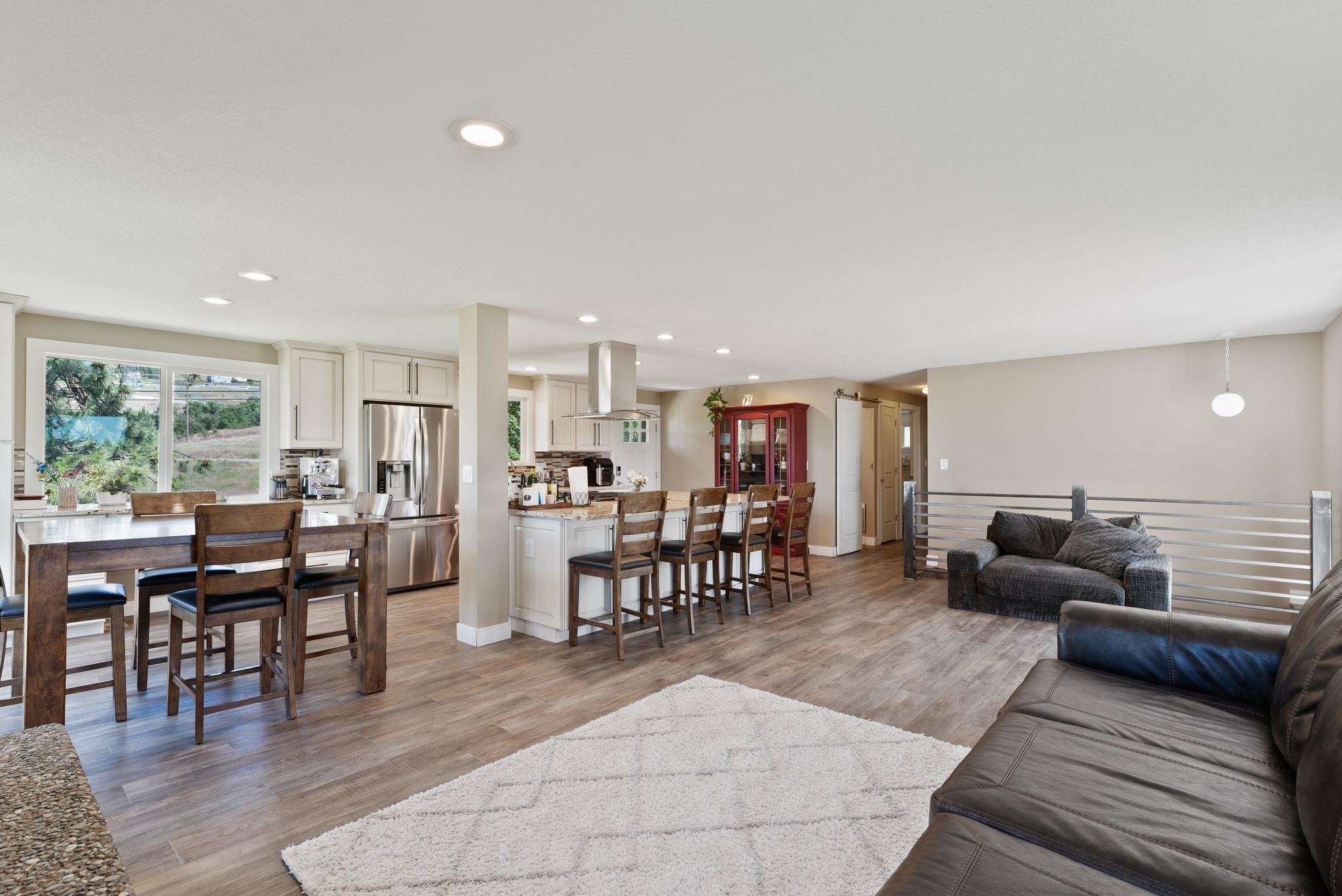 6221 North Highview Lane Spokane, WA 99217 - Photo 3 of 37