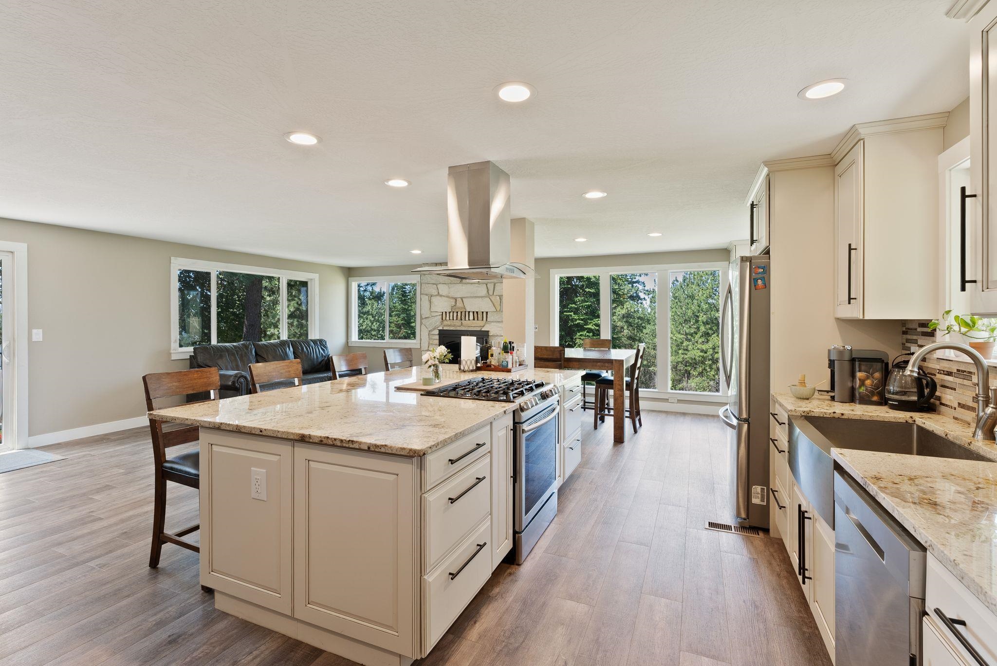 6221 North Highview Lane Spokane, WA 99217 - Photo 9 of 37