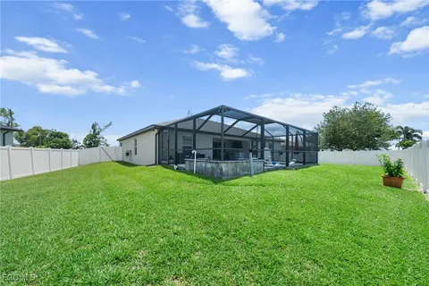 $450,000 | 2805 Northwest 12th Lane, Cape Coral, FL 33993