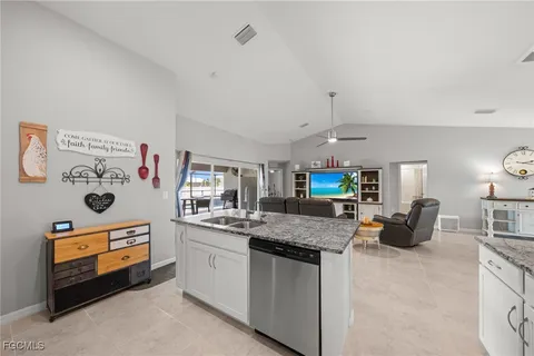 $450,000 | 2805 Northwest 12th Lane, Cape Coral, FL 33993