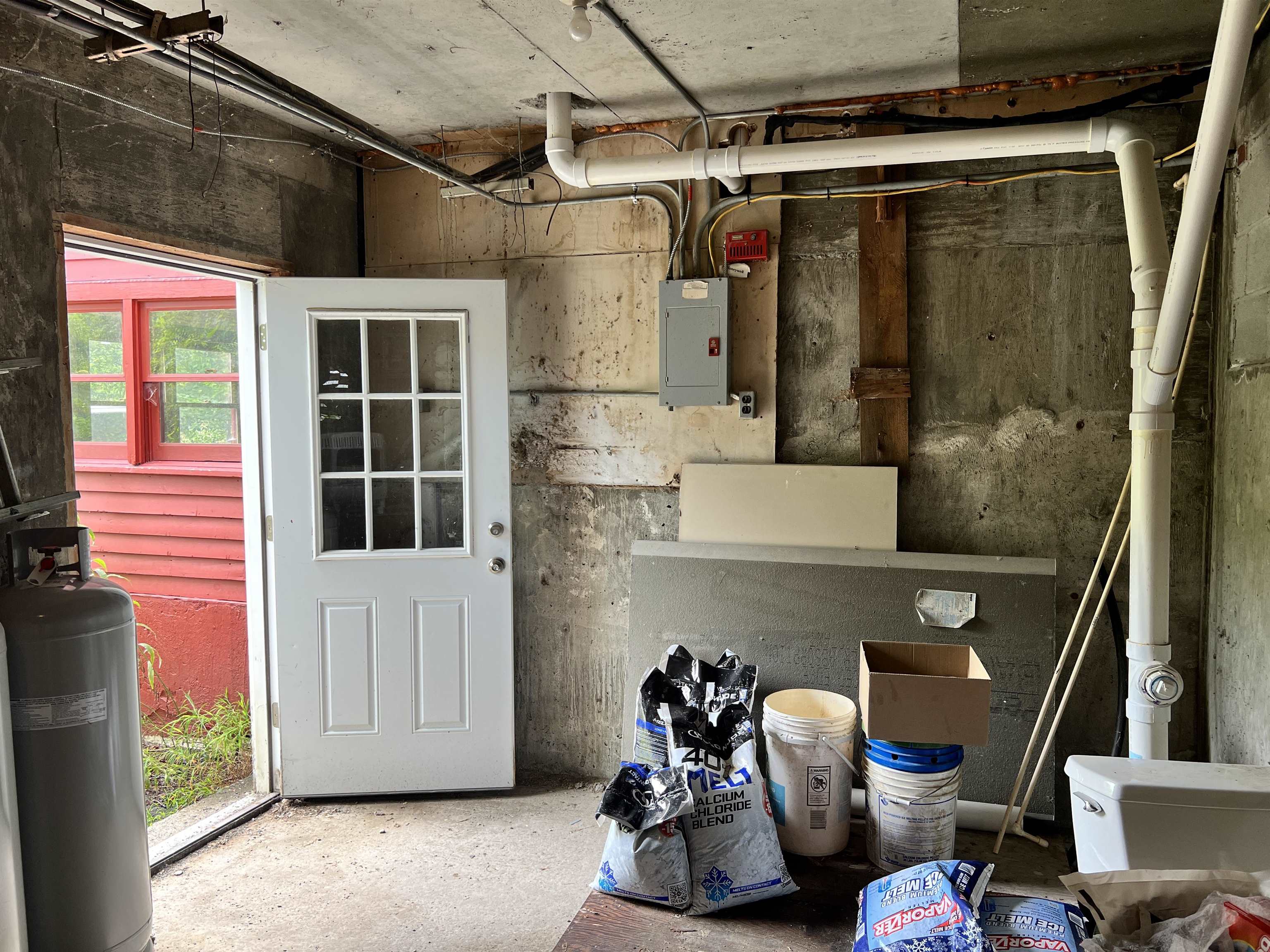 7868 Pomfret Road Pomfret, VT 05053 - Photo 18 of 58