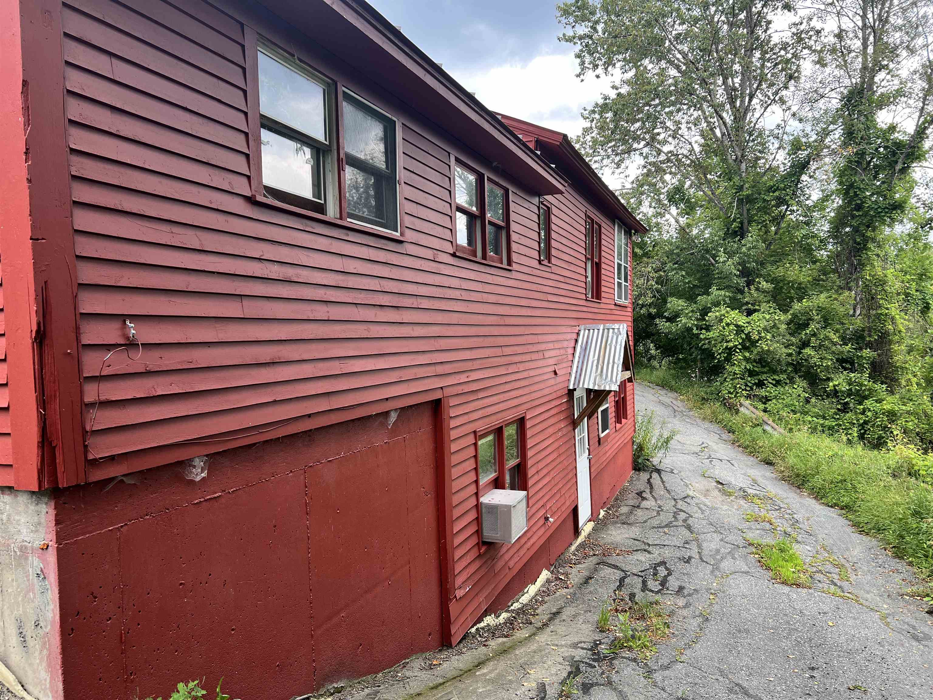 7868 Pomfret Road Pomfret, VT 05053 - Photo 8 of 58