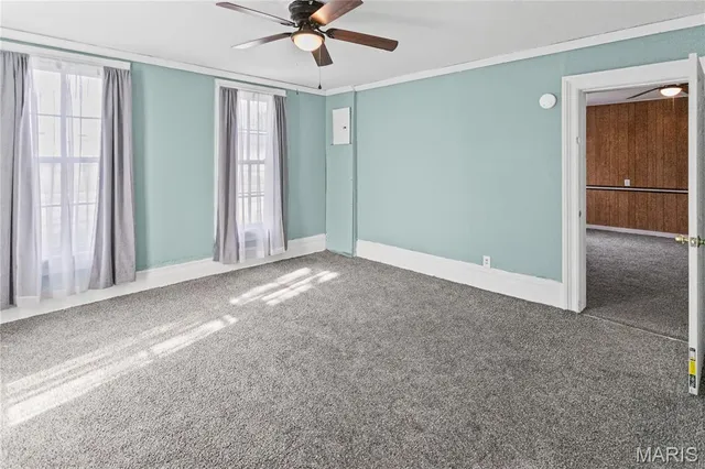 $75,000 | 205 Ayres Street, White Hall, IL 62092