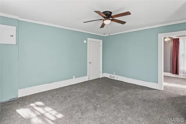 $75,000 | 205 Ayres Street, White Hall, IL 62092