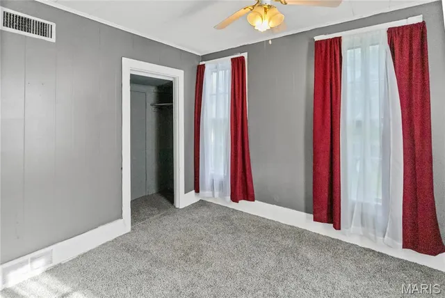 $75,000 | 205 Ayres Street, White Hall, IL 62092