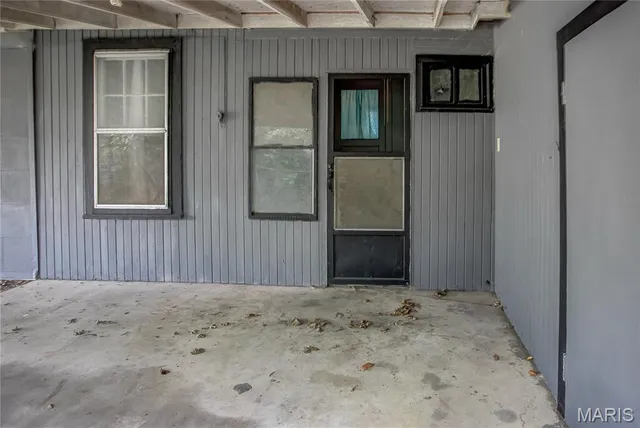 $75,000 | 205 Ayres Street, White Hall, IL 62092