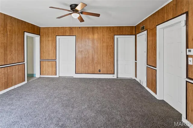 $75,000 | 205 Ayres Street, White Hall, IL 62092