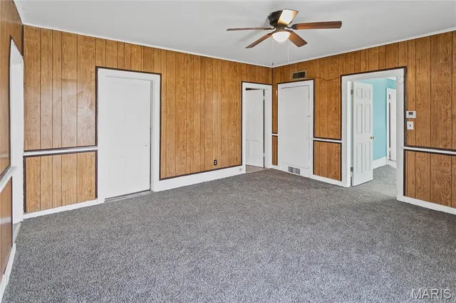 $75,000 | 205 Ayres Street, White Hall, IL 62092