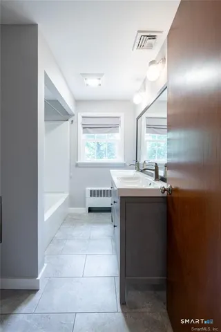 $3,200 | 37 Old Wheeler Lane, Avon, CT 06001