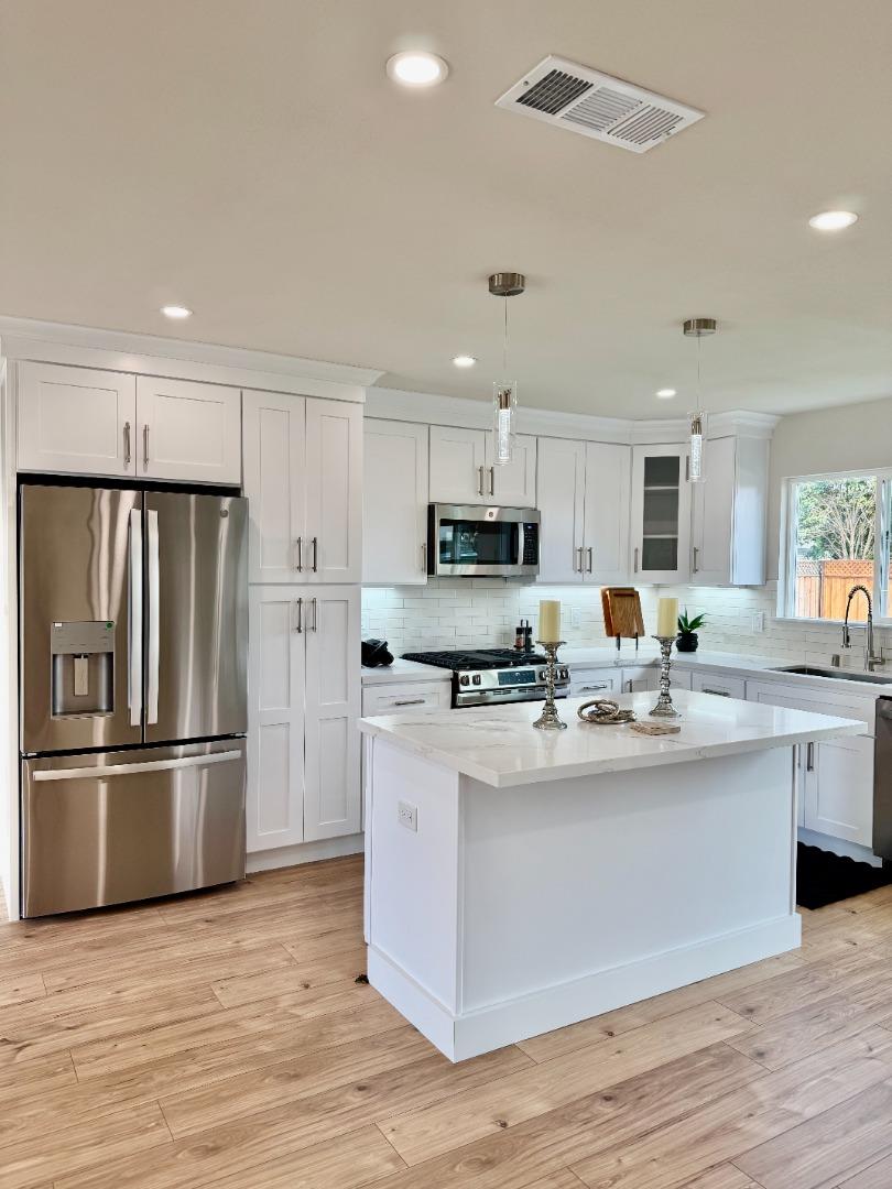 7579 Burnham Way Dublin, CA 94568 - Photo 6 of 21
