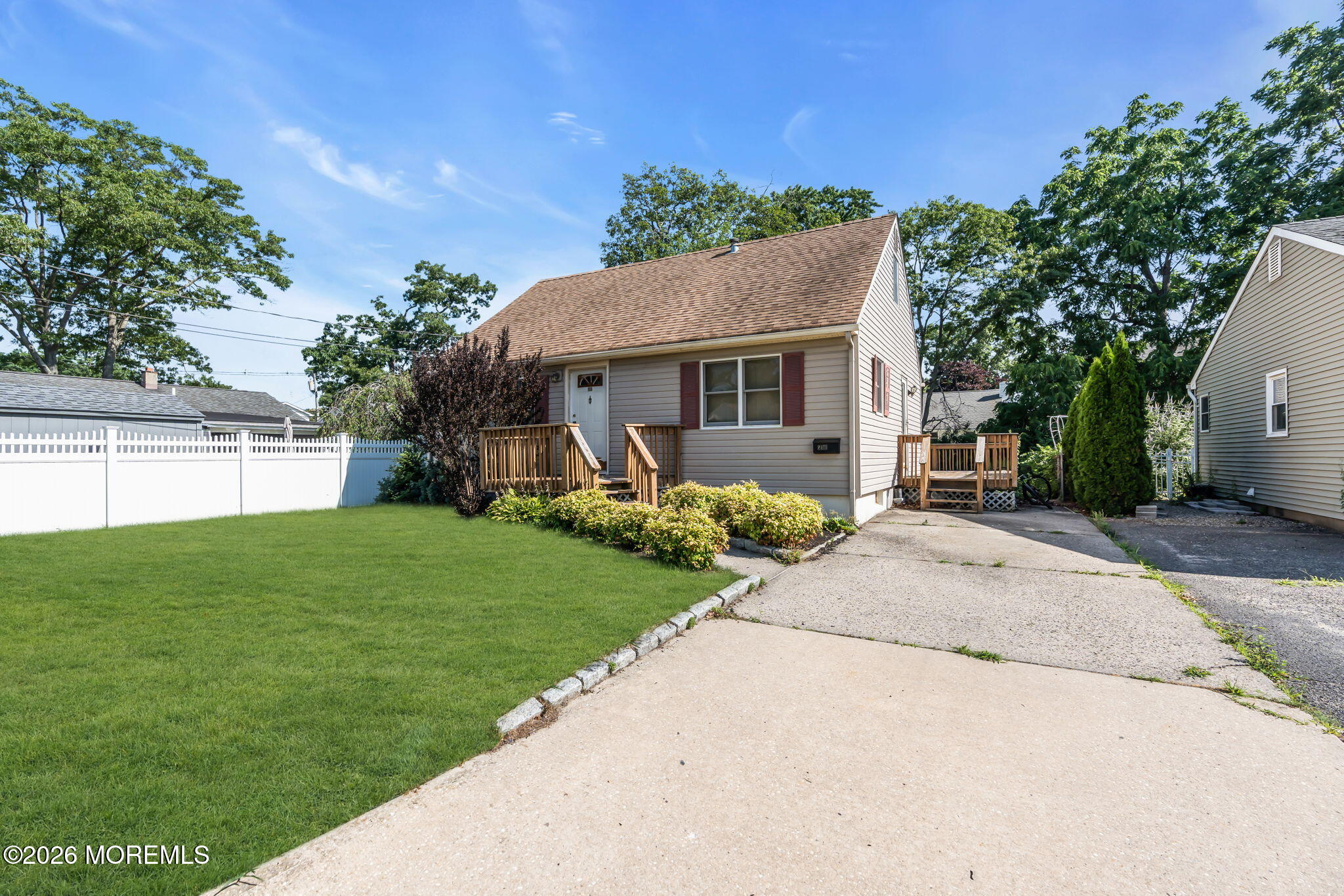 2415 Beech Street Point Pleasant, NJ 08742 - Photo 5 of 37 5-web-or-mls-DSC04803-1