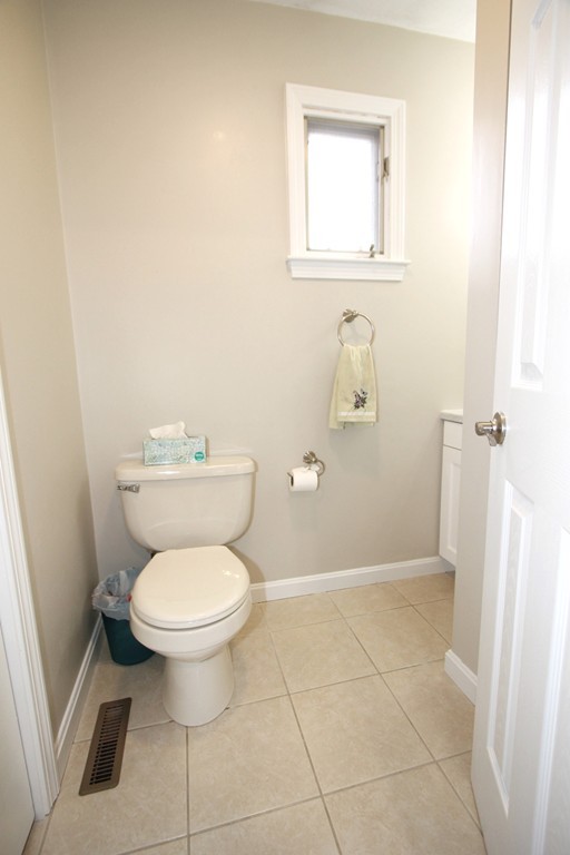 64 Pointe Rok Drive, Unit 64 Worcester, MA 01604 - Photo 12 of 23