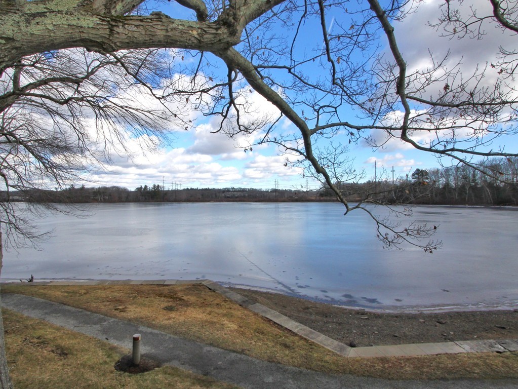 64 Pointe Rok Drive, Unit 64 Worcester, MA 01604 - Photo 15 of 23