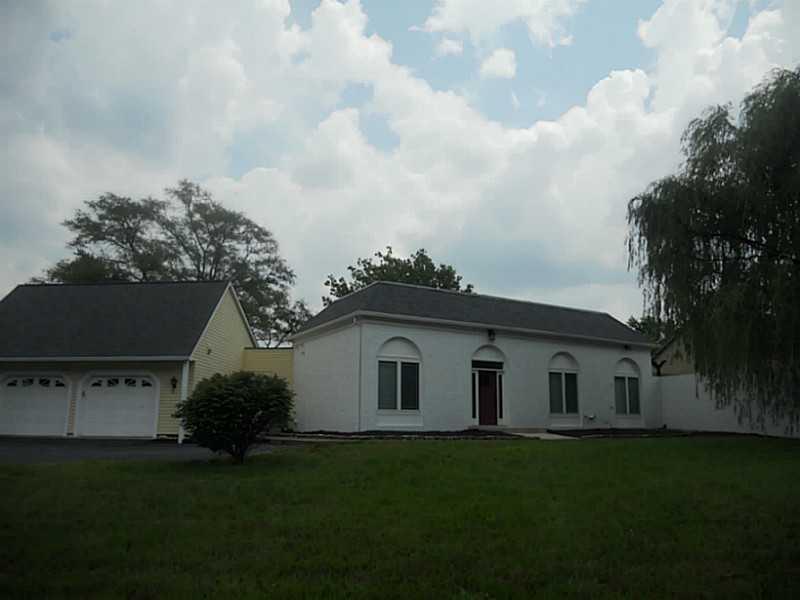 7649 River Road Indianapolis, IN 46240 - Photo 1 of 24 Gallery Image 1