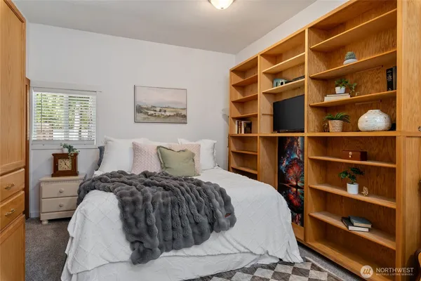 $489,900 | 30 East Richardson Road, Belfair, WA 98528