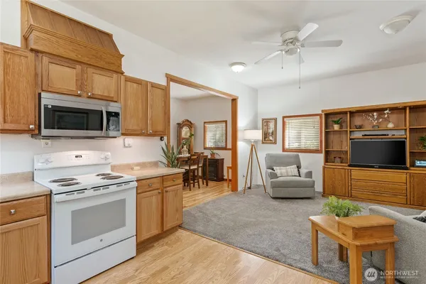 $489,900 | 30 East Richardson Road, Belfair, WA 98528