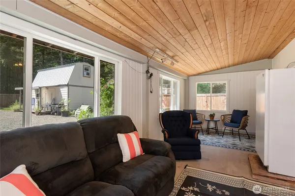 $489,900 | 30 East Richardson Road, Belfair, WA 98528