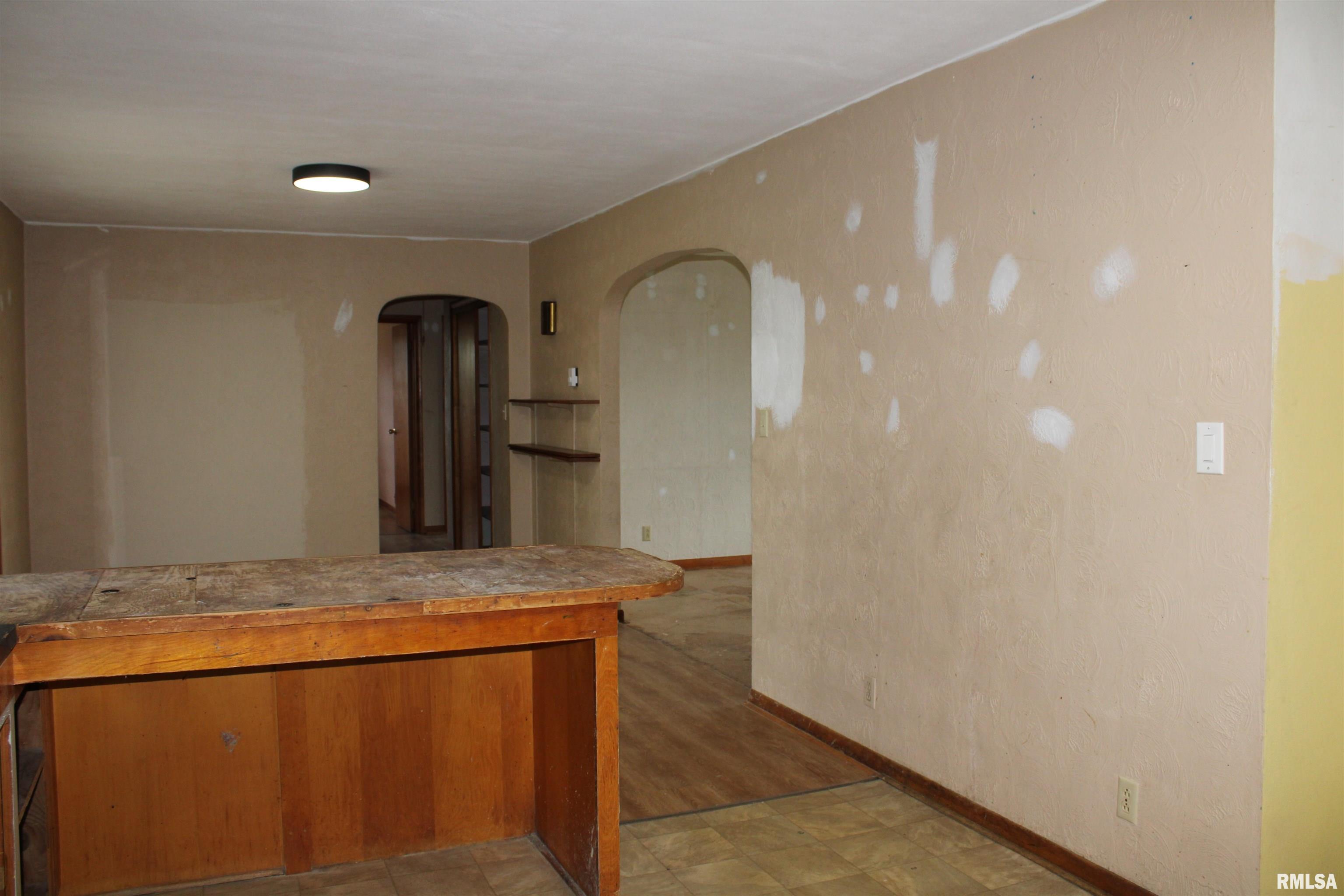 412 South Main Street Iuka, IL 62849 - Photo 23 of 35