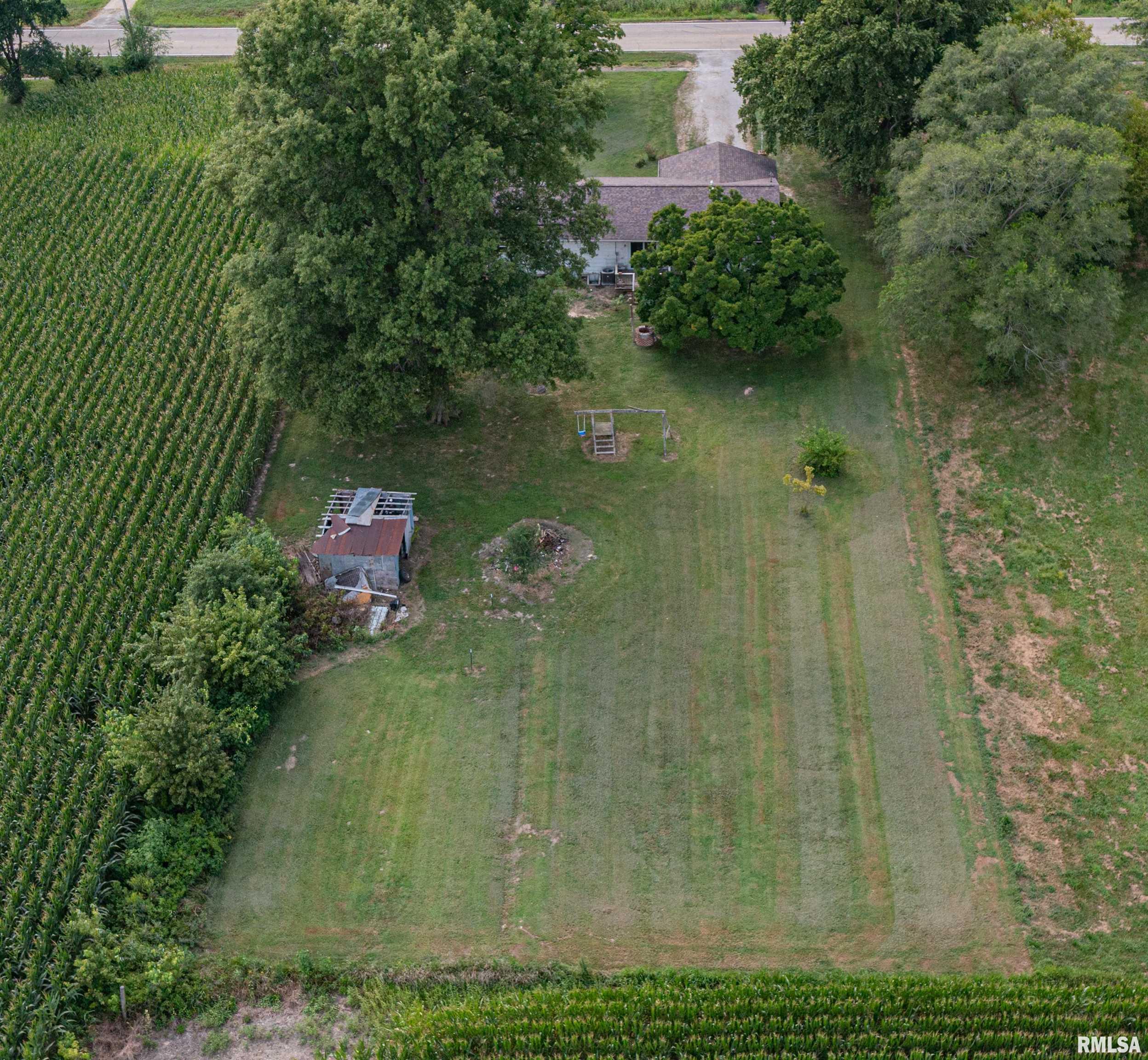 412 South Main Street Iuka, IL 62849 - Photo 3 of 35