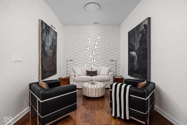 $495,000 | 350 North Meridian Street, Unit 905, Indianapolis, IN 46204