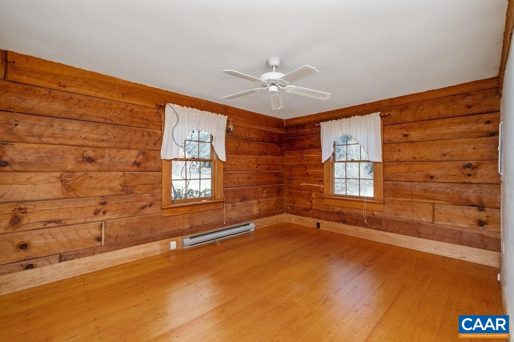 4844 Haden Martin Road Palmyra, VA 22963 - Photo 14 of 40 a view of an empty room with a window