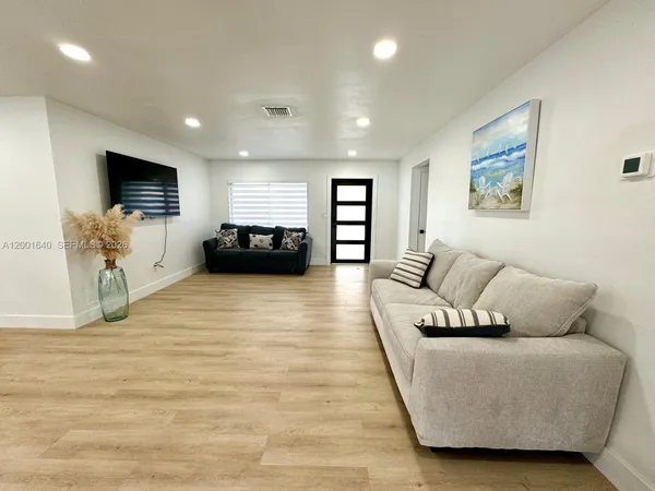 $1,050,000 | 7200 West 12th Avenue, Hialeah, FL 33014