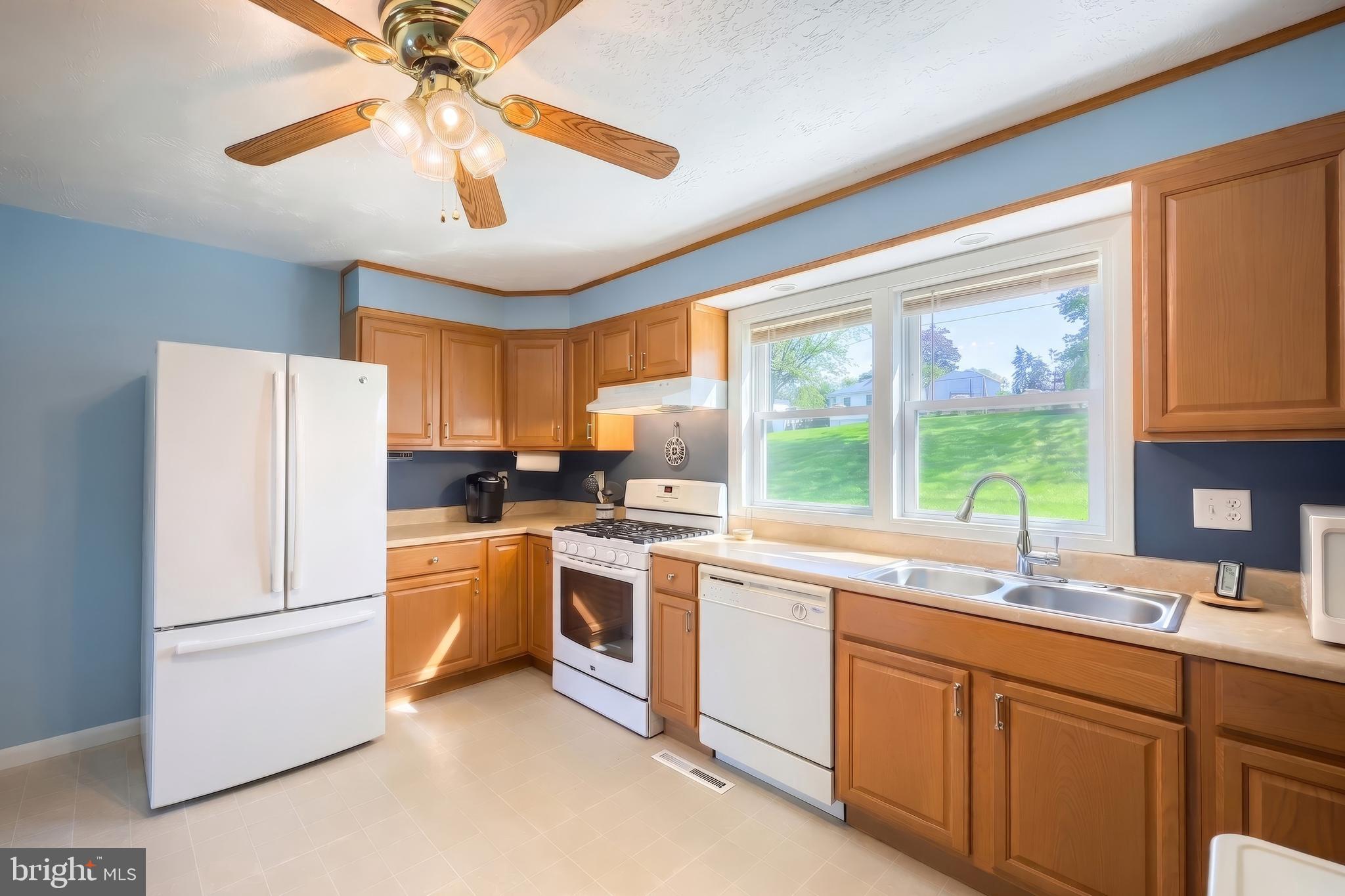 620 Memory Lane Red Lion, PA 17356 - Photo 10 of 36
