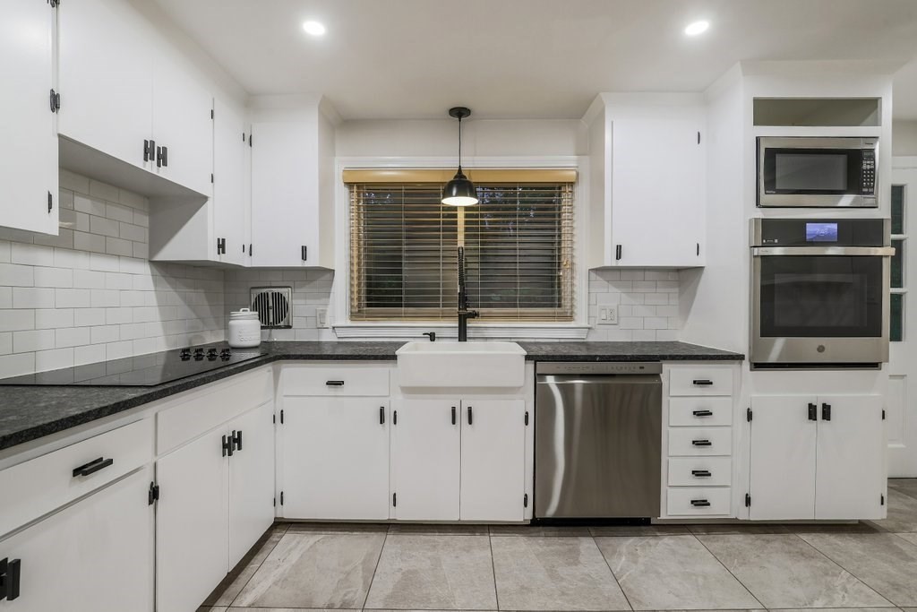 15 Bosworth Road Framingham, MA 01701 - Photo 4 of 39