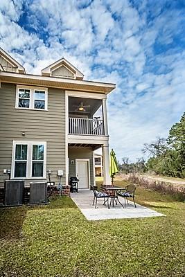 1281 Dingle Road Mount Pleasant, SC 29466 - Photo 14 of 18 Rear View