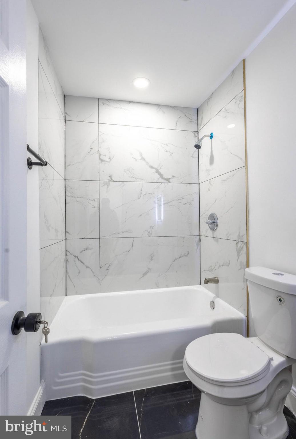 3905 8th Street Baltimore, MD 21225 - Photo 14 of 15