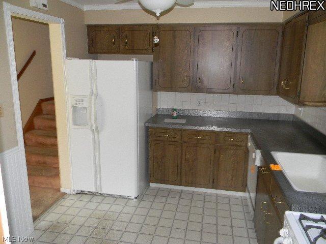 2535 Dentzler Road Parma, OH 44134 - Photo 4 of 16