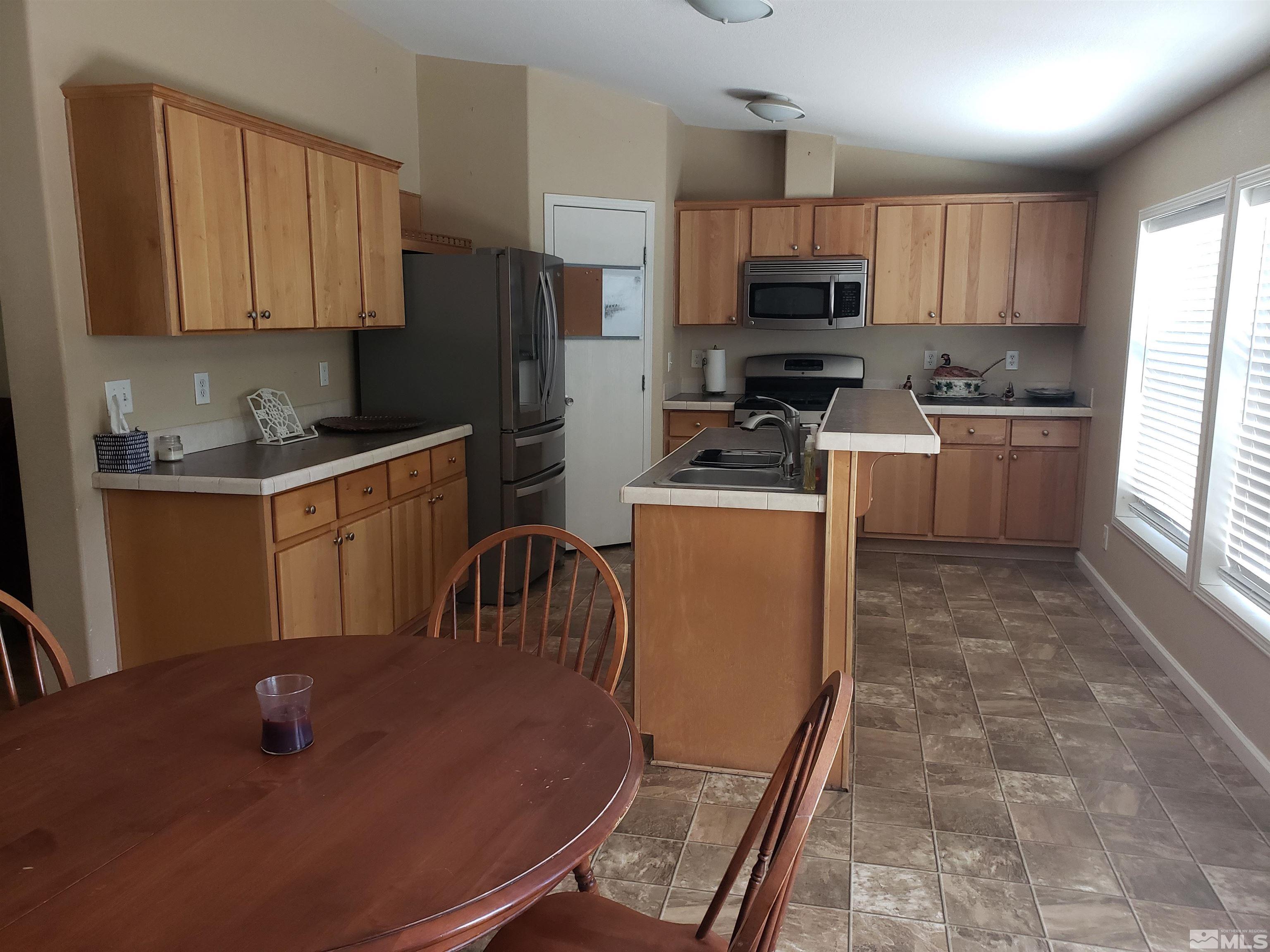440 Capricorn Circle Reno, NV 89521 - Photo 8 of 19 Photo 8