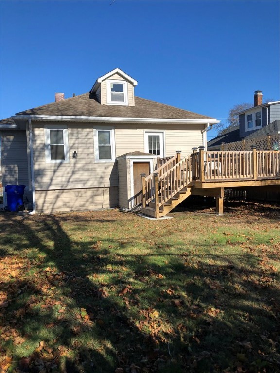 77 Crescent Road Pawtucket, RI 02861 - Photo 8 of 36