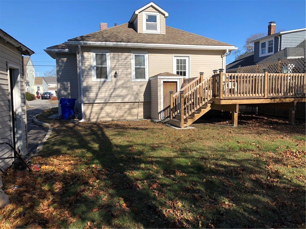 77 Crescent Road Pawtucket, RI 02861 - Photo 9 of 36
