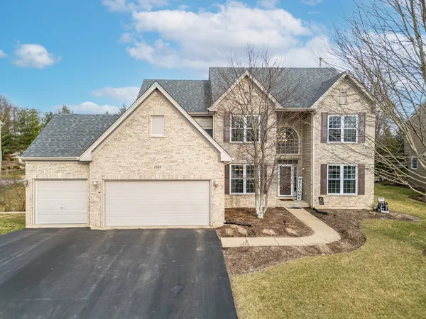 $625,000 | 1823 Kings Gate Lane, Crystal Lake, IL 60014
