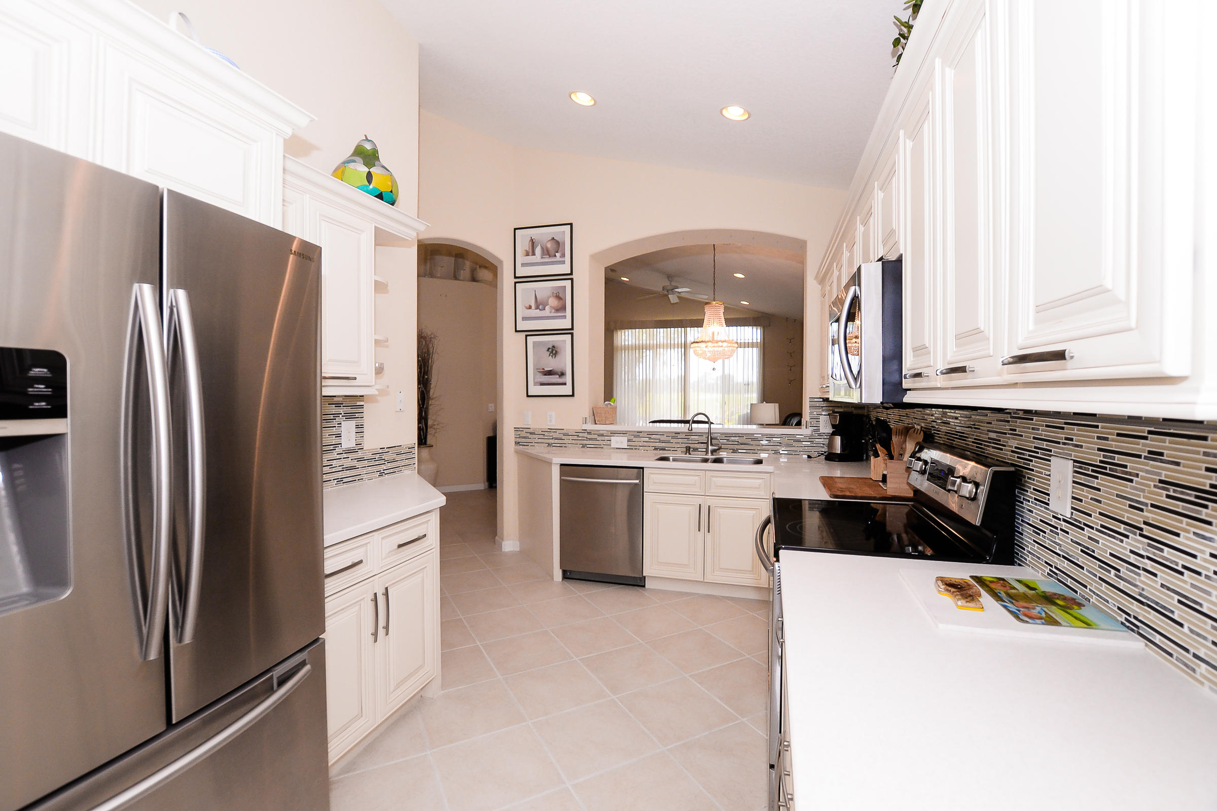 821 Northwest Rutherford Court Port St. Lucie, FL 34983 - Photo 15 of 44 LR-8992